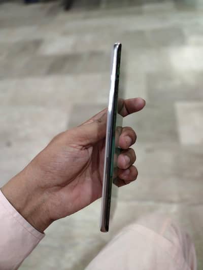 Vivo V30E