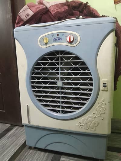 Room air coolar