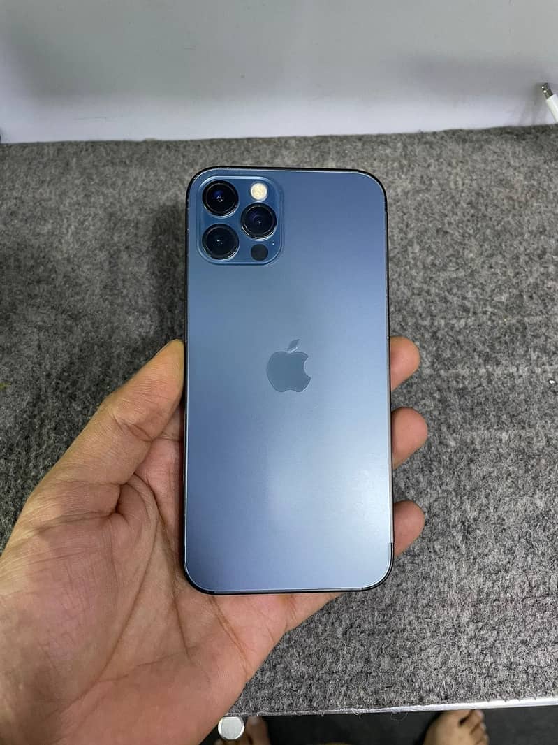 Apple iPhone 12 Pro 4