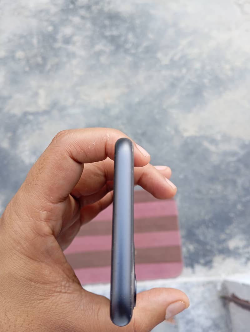 Apple iPhone 11 2