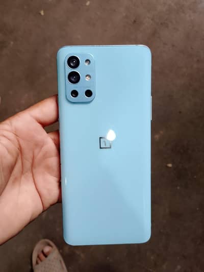 One Plus 9R
