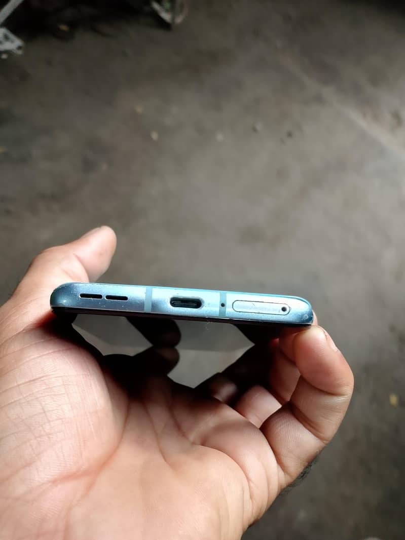 One Plus 9R 3