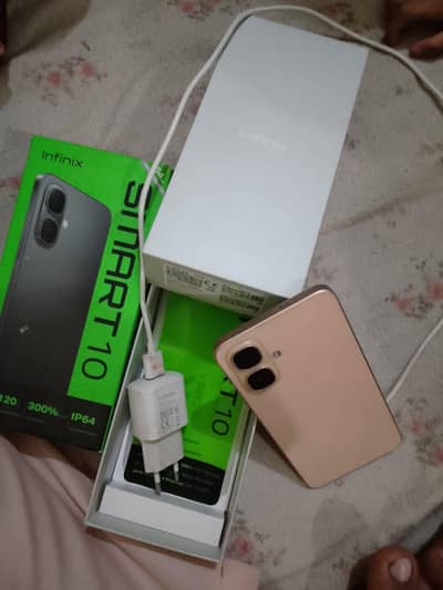 Infinix smart 10.4+4 64