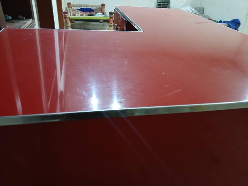 L shape counter 6