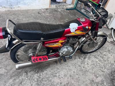 Honda CG 125 - 2015 Model – Excellent Condition