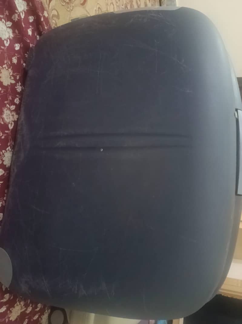 PRADO suitcase 4