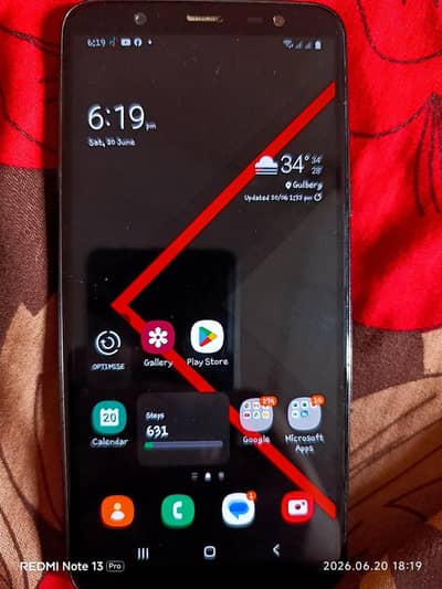Samsung Mobile J8