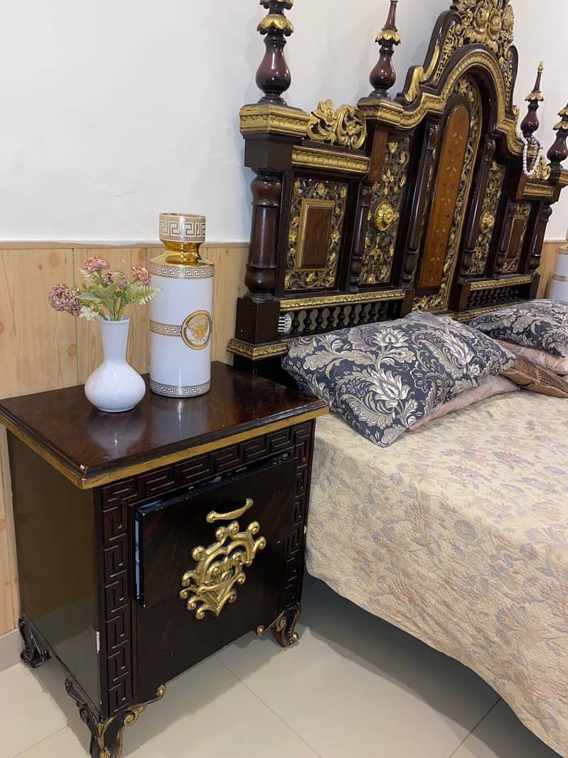 Chinioti King Bed 1