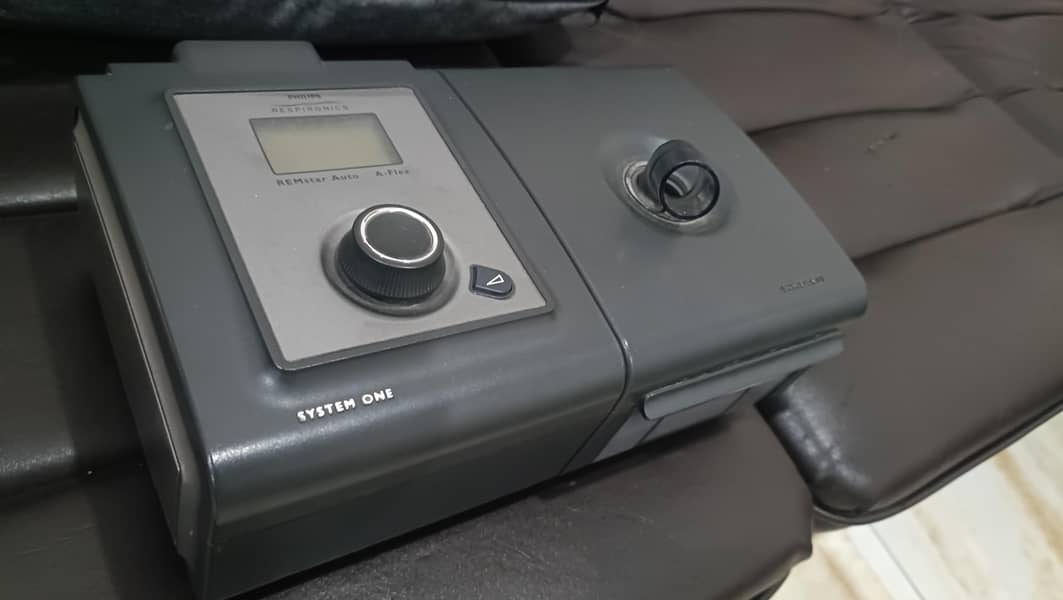 Auto CPAP Machine (Philips) 0