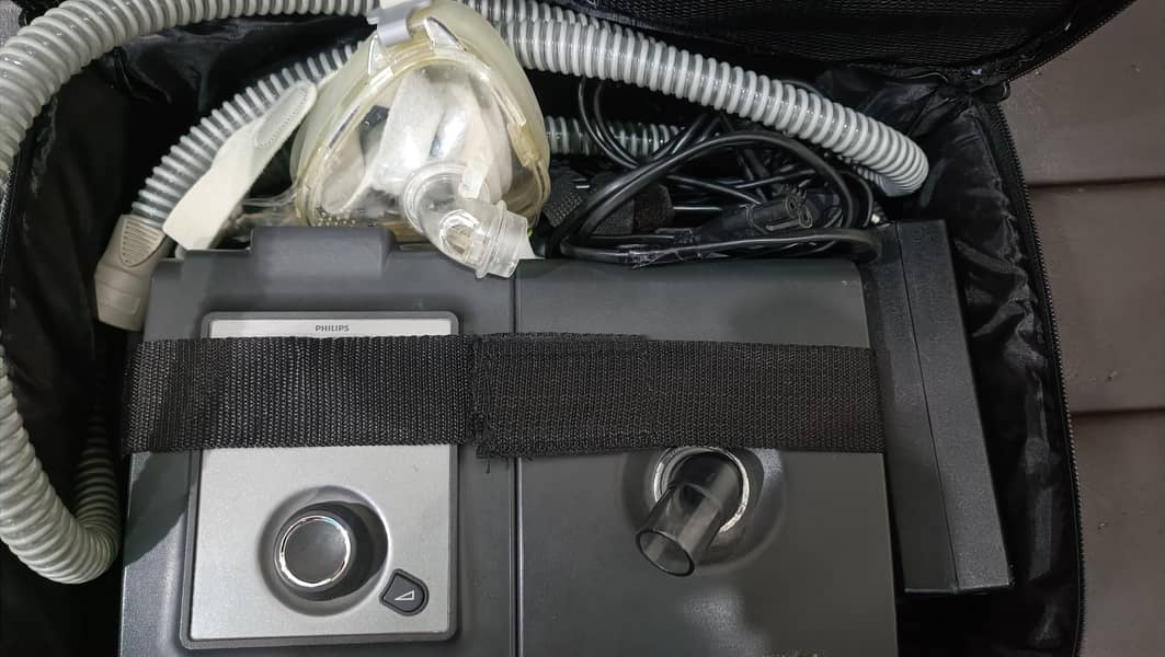 Auto CPAP Machine (Philips) 4