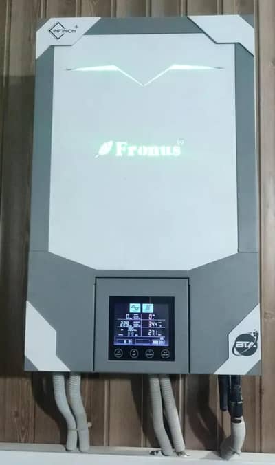 Fronus 4.2, plus 2 Pheonix TX 1800 Batteries