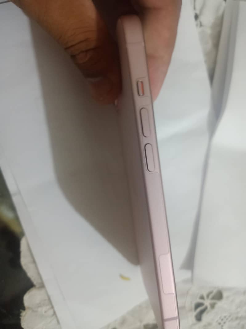 Apple iPhone 15 1