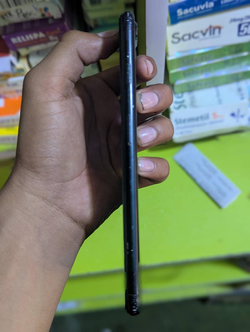 Apple iPhone 7 Plus 6
