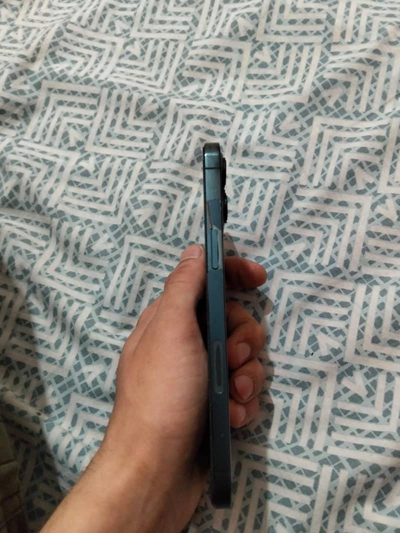 Apple iPhone 12 Pro Max 2
