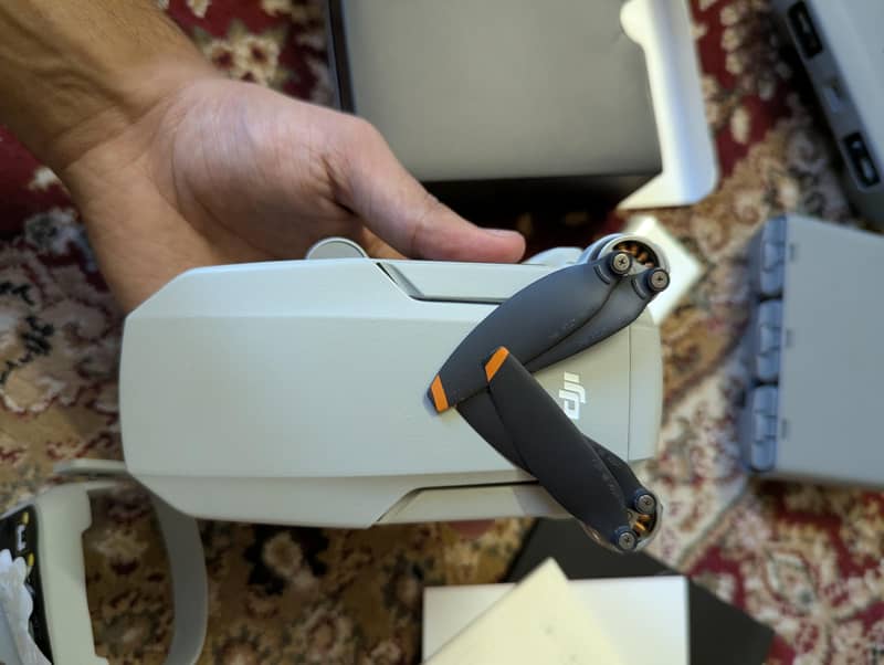 DJI mini 2 4