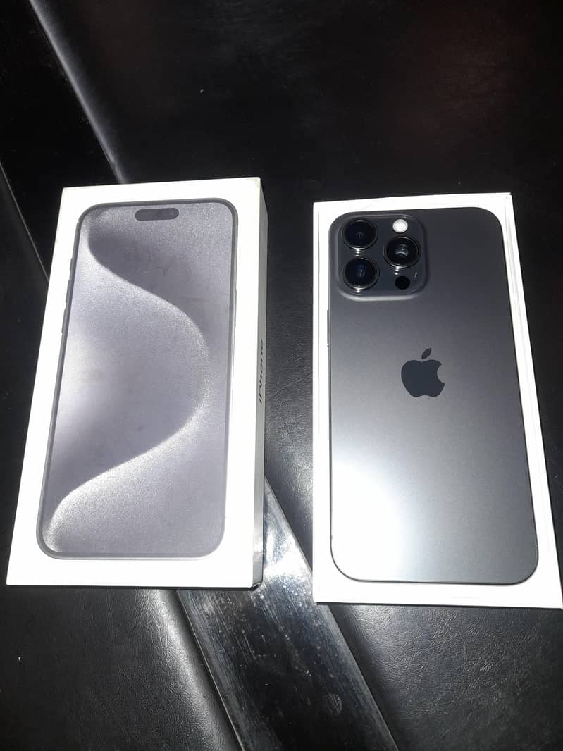 Apple iPhone 15 Pro Max 0