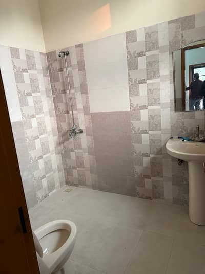 Furnished Bedroom Available For Rent in Gulberg Near to Firdous Market