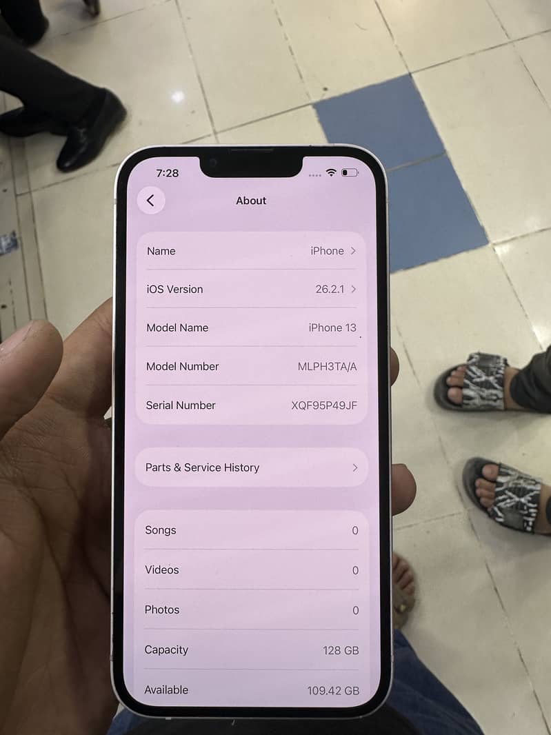 Apple iPhone 13 3