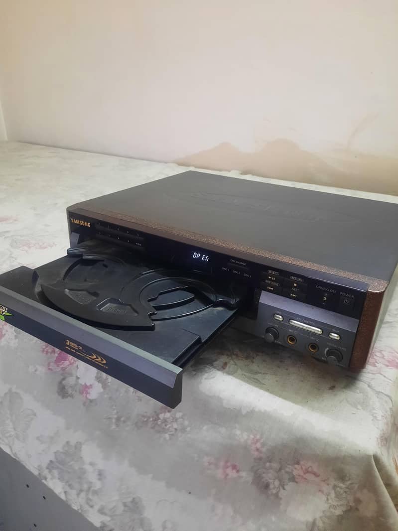 CD Player 0