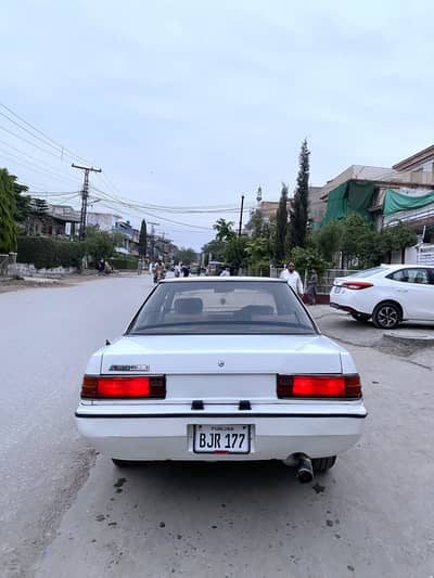Mitsubishi Galant 1985 sunroof