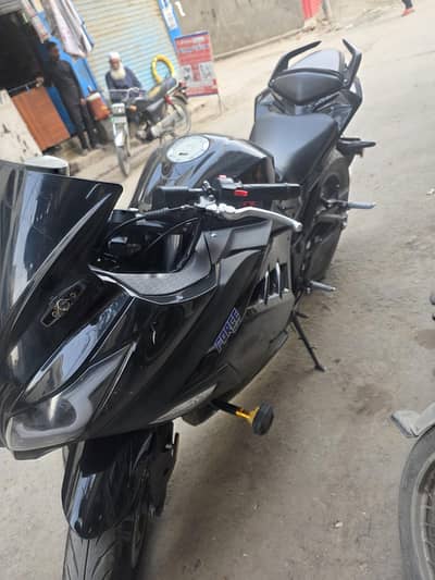 kawasaki nija 250cc barnd new bike only 2800 km only used