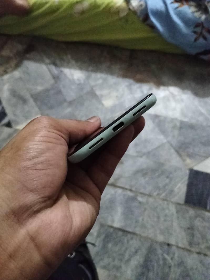 Google Pixel 5 2