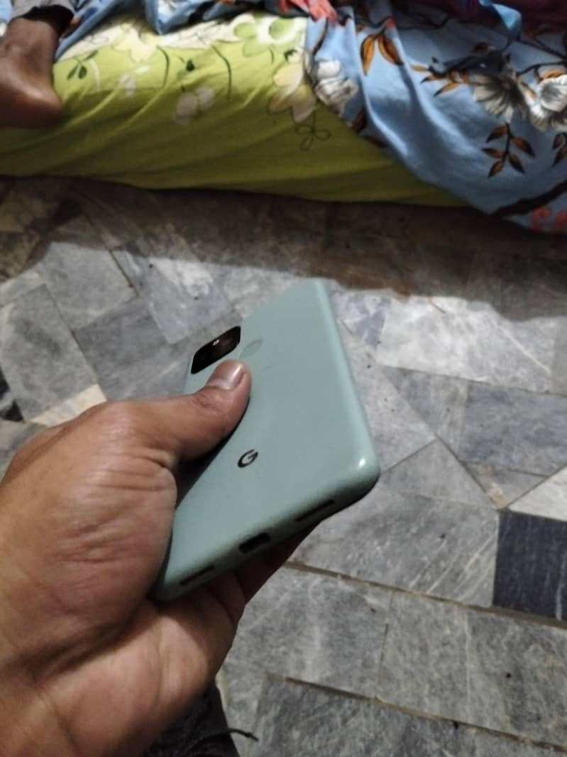 Google Pixel 5 9