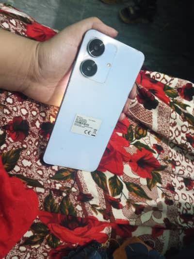 Realme note60