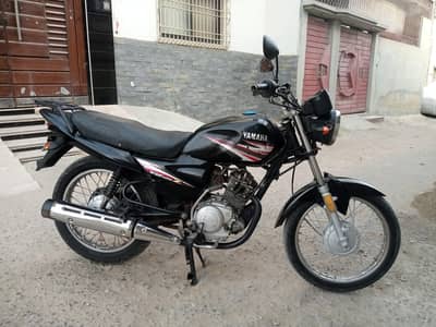 Yamaha. yb125z. 19model. . Hyderabad nmbr self start. (03/46/32)41/09/5