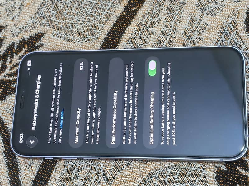 Apple iPhone 12 3