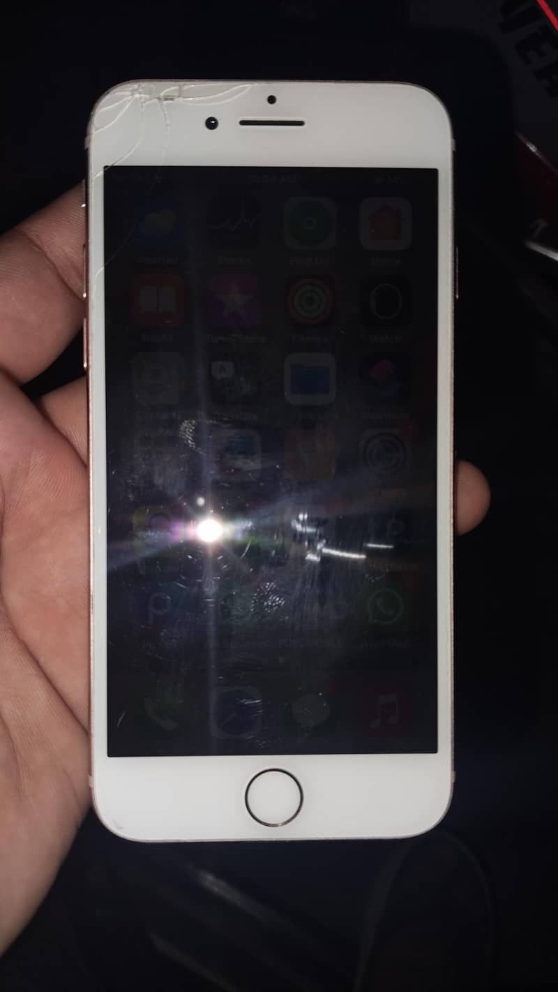 Apple iPhone 8 0