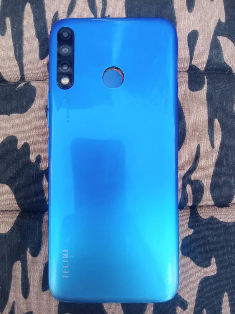 Tecno Spark 4 0