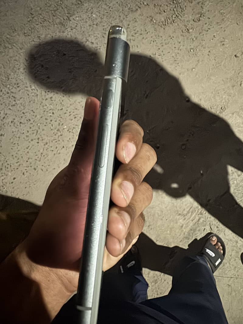 Google Pixel 8 2