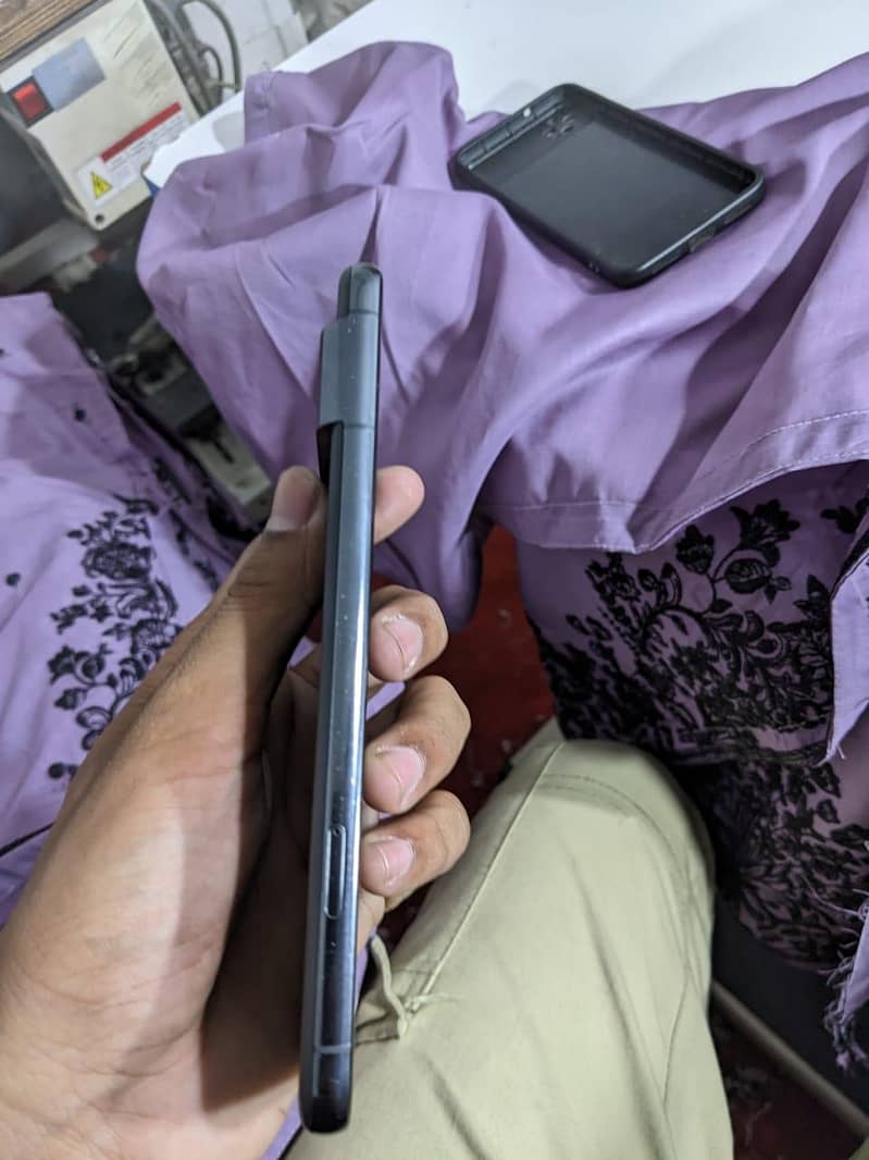 Google Pixel 8 Pro 3