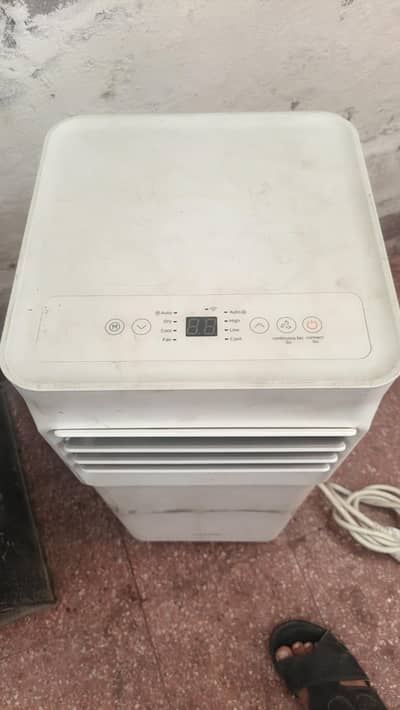 portable inverter AC