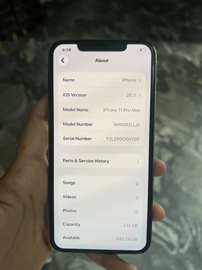 Apple iPhone 11 Pro Max 4