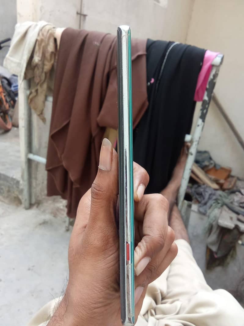 Tecno CAMON 40 Pro 2