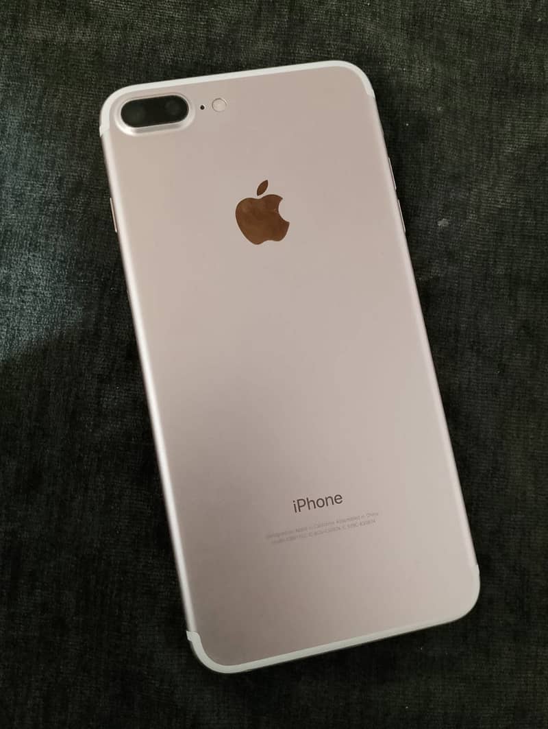 Apple iPhone 7 Plus 0