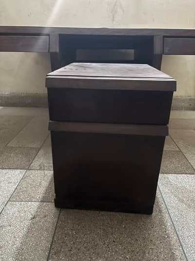 Executive Office table for Sale