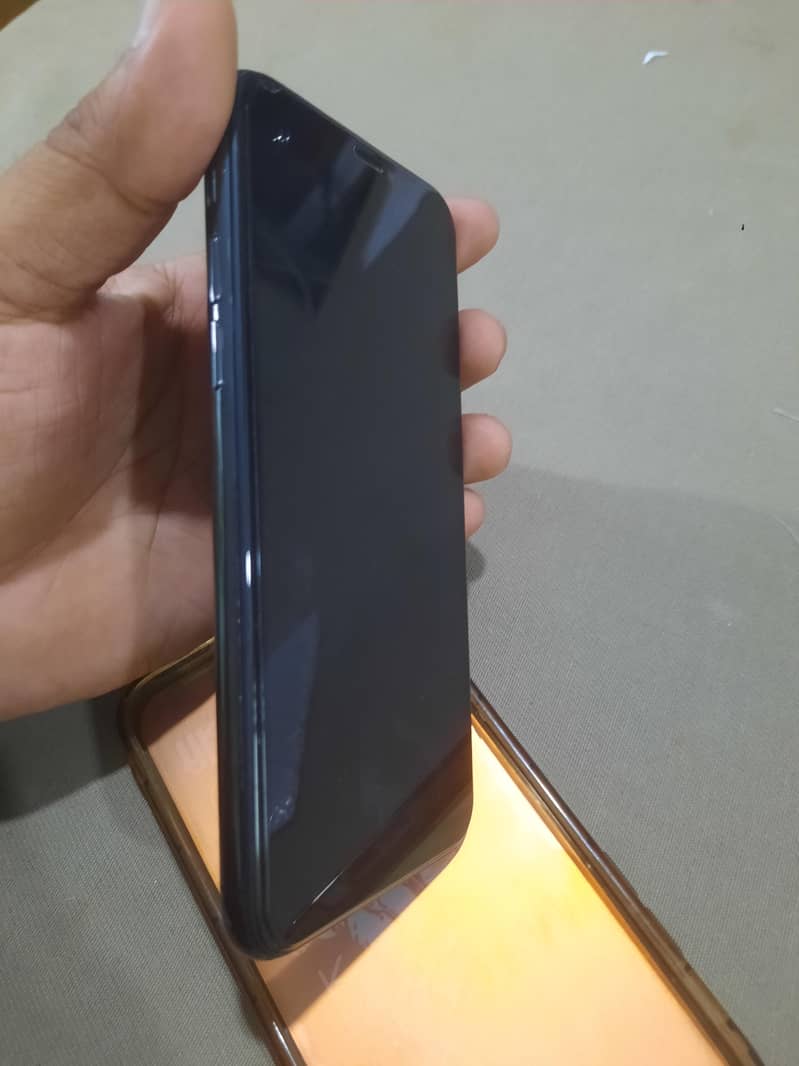 Apple iPhone X 3