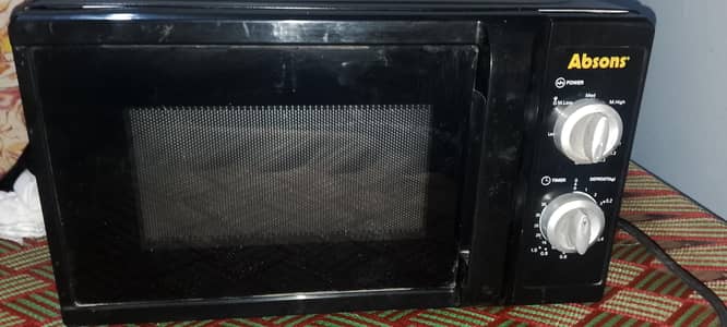 microwave oven