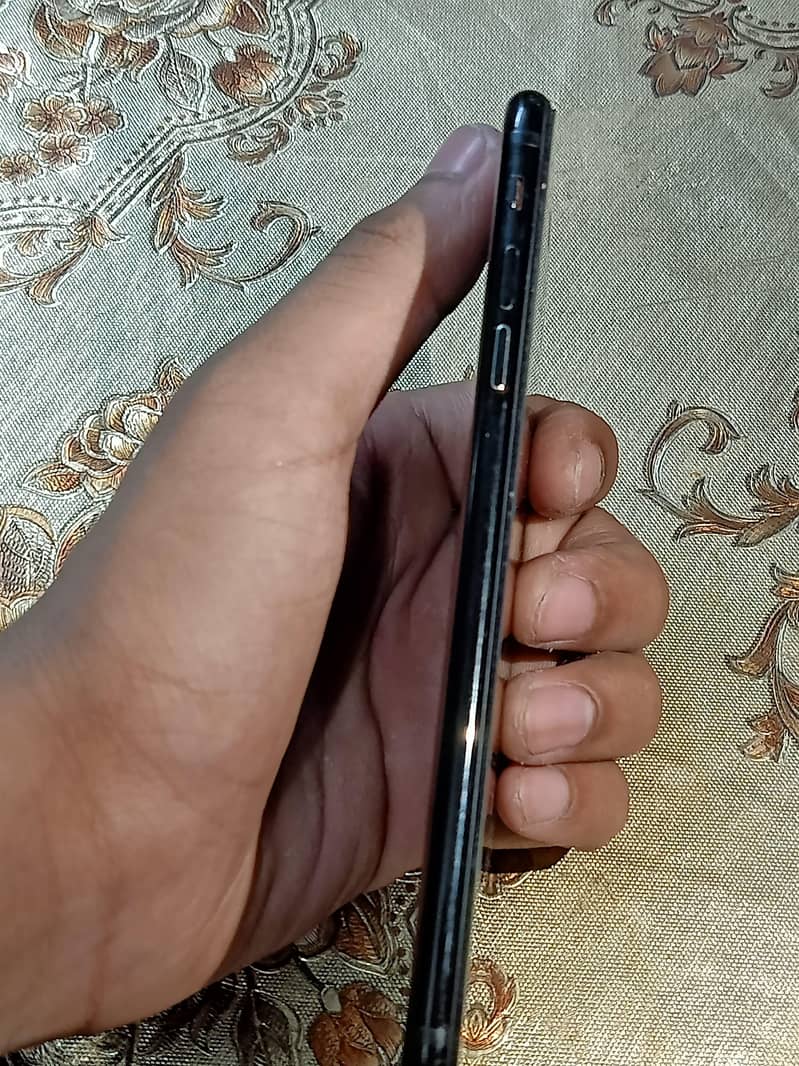 Apple iPhone 7 Plus 2