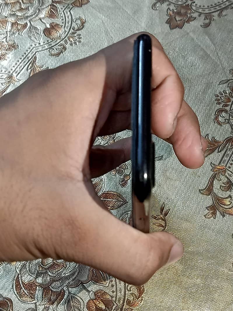 Apple iPhone 7 Plus 3
