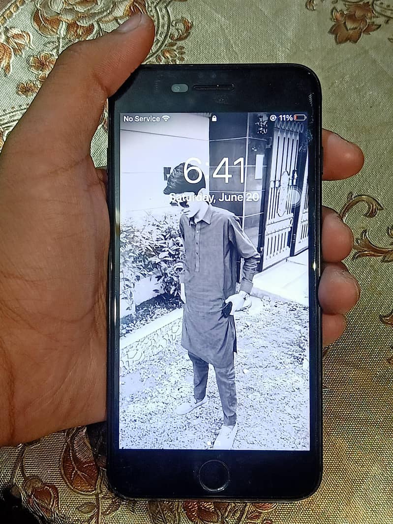 Apple iPhone 7 Plus 4