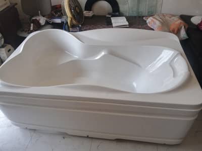 bath tub/ bath jacuzzi/