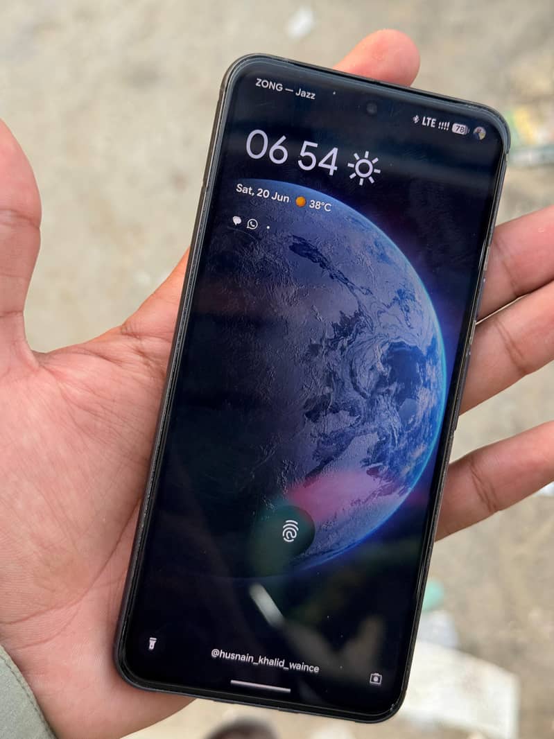 Google Pixel 8 3