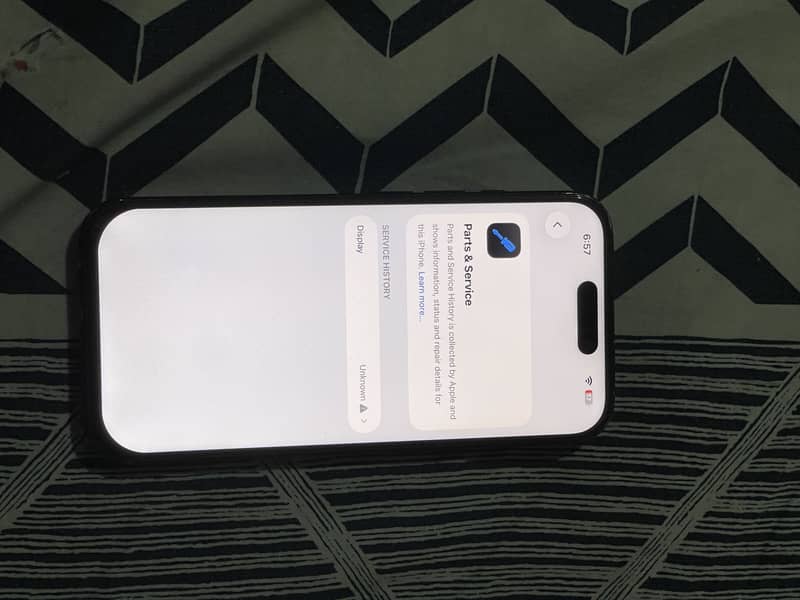 Apple iPhone 16 4