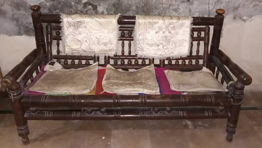Wooden Sofa Set 3+1+1 Seater – Used Condition Solid Wood Sofa Set (3+1