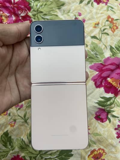 Samsung Mobile Z Flip 4