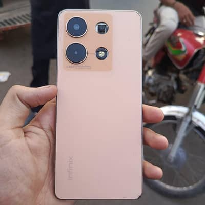 Infinix Note 30